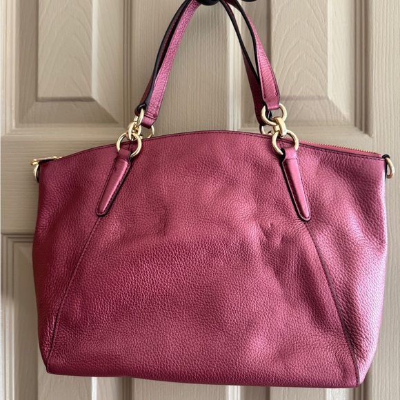 Coach Metallic Red Leather Women's Bag - Picture 3 of 6